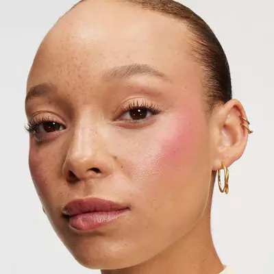 Model wearing the highlighter
